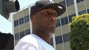 1013_LAMAR_ODOM_TMZ-15