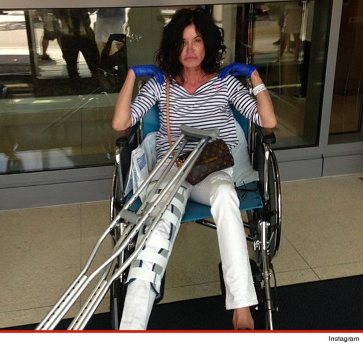 Janice Dickinson HOSPITALIZED -- After Drug Store Accident in Beverly :: 0712-janice-dickinson-instagram-3