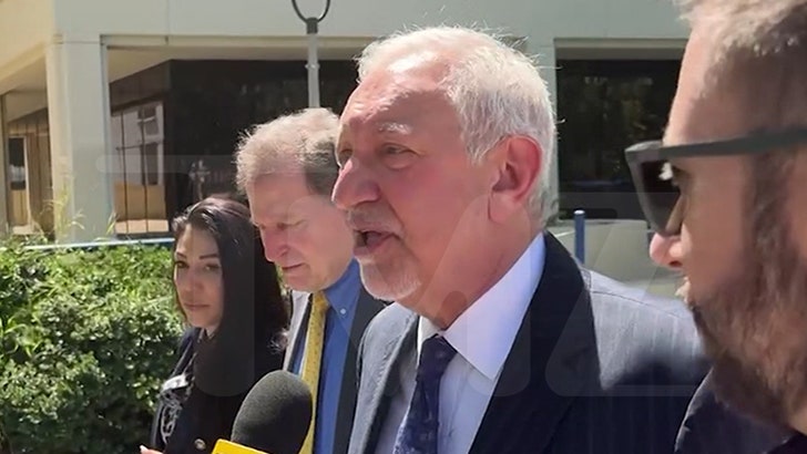 041125_mark_geragos_break_kal