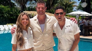 0512-Bachelor-In-Paradise-Behind-The-Scenes-hero