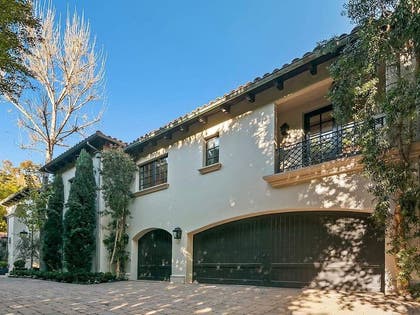 Sofia Vergara and Joe Manganiello selling beverly hills home photos 15
