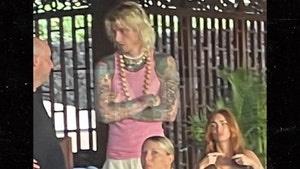 machine gun kelly and meghan fox in hawaii
