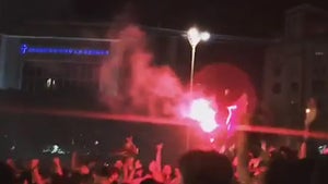 071116_portugal_fans_primary