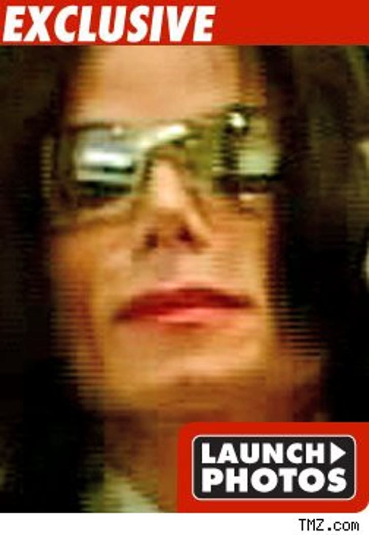 Michael Jackson Dies :: mj-dies-2
