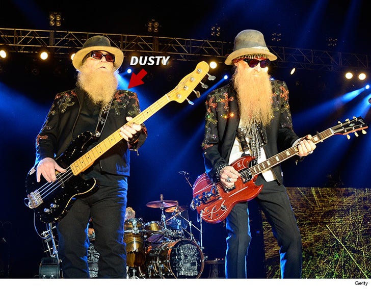 ZZ Top's Dusty Hill -- Busts Shoulder Show Does NOT :: 0415-dusty-hill-zz-top-getty-4