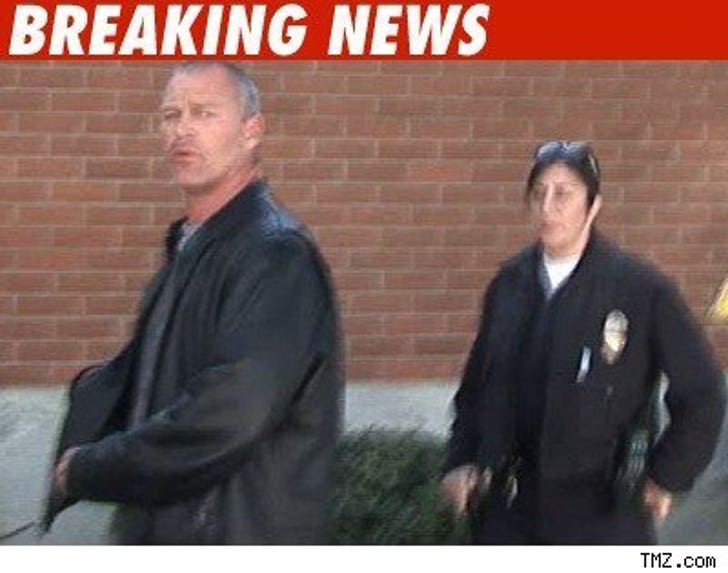 The Boz Set Free :: 0306_bosworth_tmz