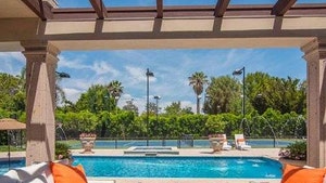 033016-amber-rose-crib-mls