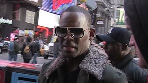 0222-r-kelly-tmz-3