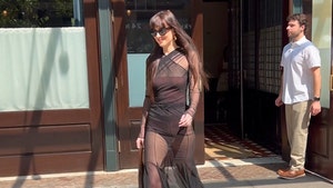 dakota-johnson-primary-06-05-2025