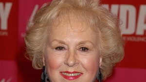 41816-doris-roberts-getty