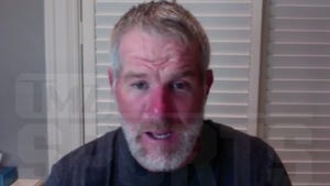 122121_brett_favre_primary_1