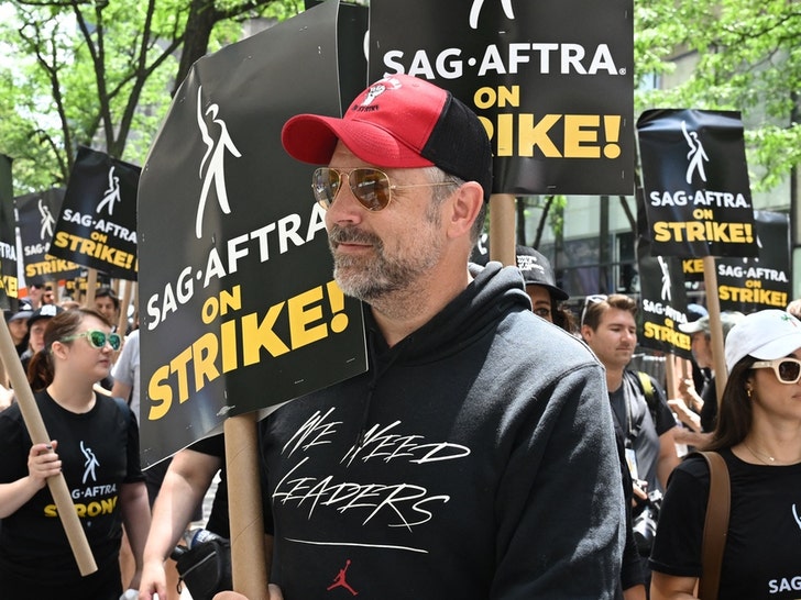 Actors Picket For SAG Strike