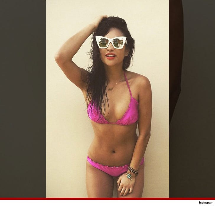 Sexy Shots of Shay Mitchell For WCW -- No Lie :: 0325-shay-pll-33